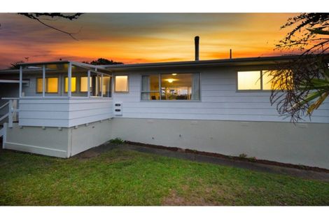 Photo of property in 4 Mcentee Road, Waitakere, Auckland, 0816