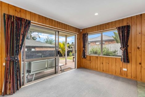 Photo of property in 7 Four Oaks Place, Pukekohe, 2120