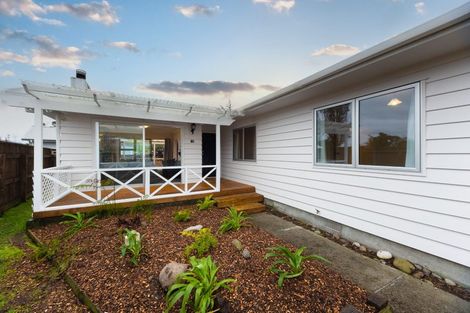 Photo of property in 9a Awatea Avenue, Paraparaumu, 5032