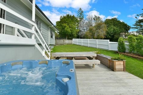 Photo of property in 31b Ladies Mile, Manly, Whangaparaoa, 0930