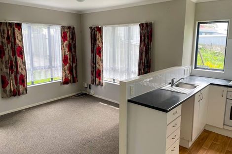 Photo of property in 33 Luanda Drive, Ranui, Auckland, 0612