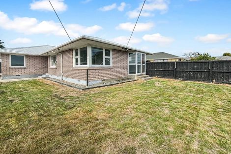Photo of property in 22 Vancouver Crescent, Wainoni, Christchurch, 8061