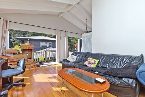 Photo of property in 74 Eskdale Road, Birkdale, Auckland, 0626