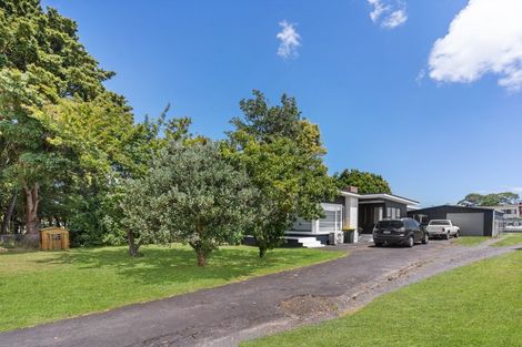 Photo of property in 11 Ranui Station Road, Ranui, Auckland, 0612