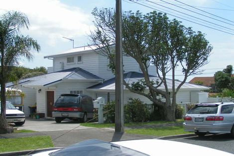 Photo of property in 4a Rewiti Avenue, Takapuna, Auckland, 0622