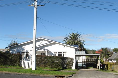 Photo of property in 2/8 Halsey Road, Manurewa, Auckland, 2102