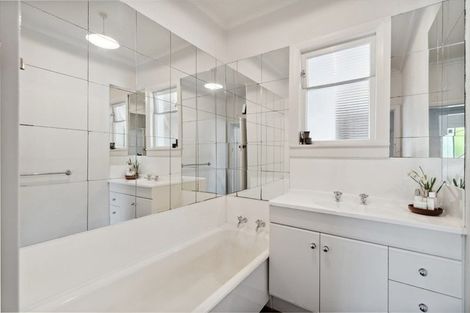 Photo of property in 1091 Halcombe Road, Halcombe, Feilding, 4779