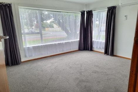 Photo of property in 1 Mana Avenue, Titahi Bay, Porirua, 5022