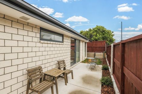 Photo of property in 223b Mount Pleasant Road, Mount Pleasant, Christchurch, 8081
