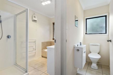 Photo of property in 18 Sarah Place, Papamoa Beach, Papamoa, 3118