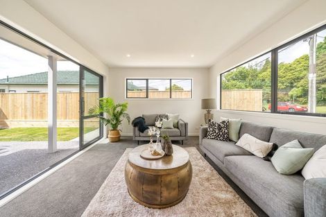 Photo of property in 47a Heretaunga Square, Silverstream, Upper Hutt, 5019