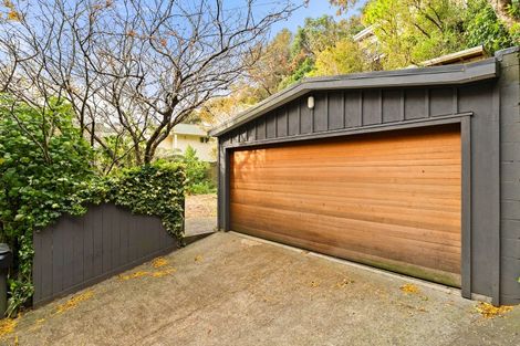 Photo of property in 19 Kaitawa Road, York Bay, Lower Hutt, 5013