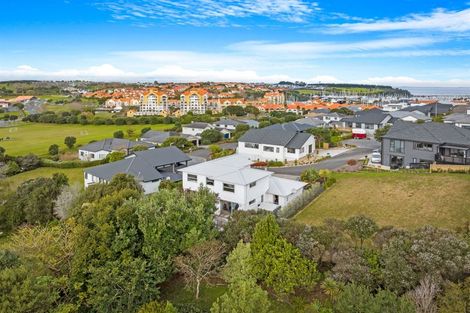 Photo of property in 18 Bella Vista Drive, Gulf Harbour, Whangaparaoa, 0930