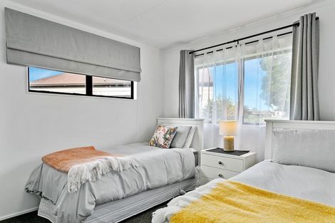 Photo of property in 18 Newberry Place, Richmond Heights, Taupo, 3330