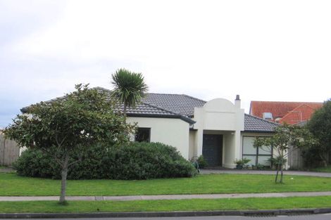 Photo of property in 239 Kilkenny Drive, East Tamaki Heights, Auckland, 2016