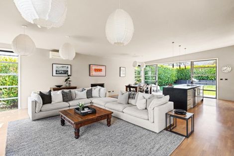 Photo of property in 54 Rochfort Road, Havelock North, 4130