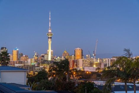 Photo of property in 25 Franklin Road, Freemans Bay, Auckland, 1011