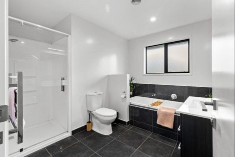 Photo of property in 8a Shetland Place, Westbrook, Palmerston North, 4412