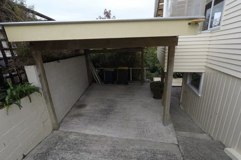 Photo of property in 32 Peter Terrace, Castor Bay, Auckland, 0620