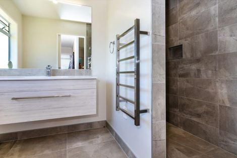 Photo of property in 500 Kinloch Road, Kinloch, Taupo, 3377