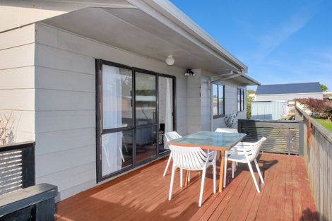 Photo of property in 16 Cousins Avenue East, Foxton Beach, Foxton, 4815