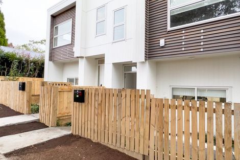 Photo of property in 2/10 Tirimoana Road, Te Atatu South, Auckland, 0602