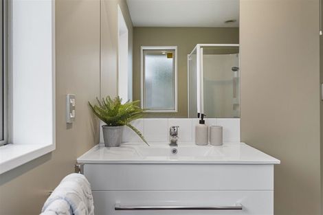 Photo of property in 4 Lowe Place, Rangiora, 7400