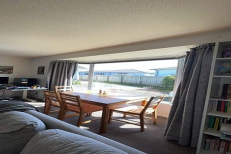 Photo of property in 6a Awamutu Grove, Waiwhetu, Lower Hutt, 5010