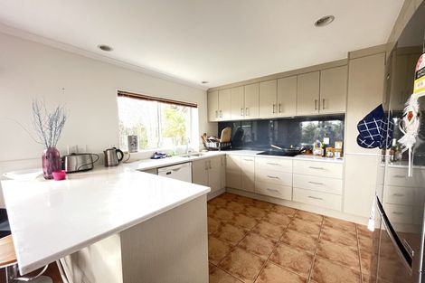 Photo of property in 30 Venus Place, Half Moon Bay, Auckland, 2012