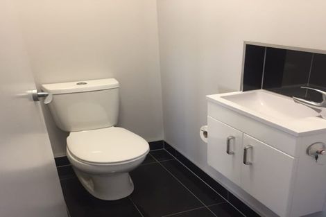 Photo of property in 5c Catherine Crescent, Moturoa, New Plymouth, 4310