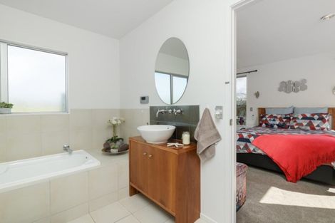 Photo of property in 3 Monaco Key, Papamoa Beach, Papamoa, 3118