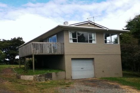 Photo of property in 1190 East Coast Road, Redvale, Albany, 0794