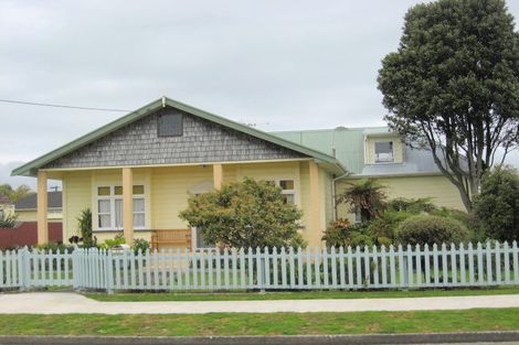Photo of property in 22 Princes Street, Levin, 5510