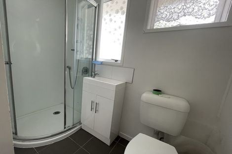 Photo of property in 14 Erica Road, Sunnynook, Auckland, 0620