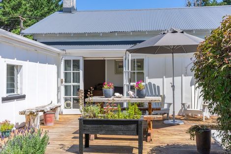 Photo of property in 56b Rahui Road, Otaki, 5512