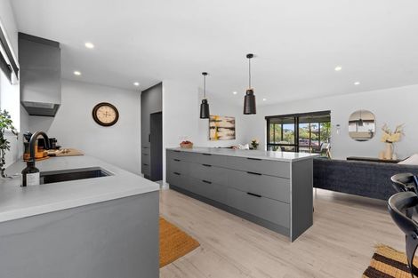 Photo of property in 2/99 Riverside Road, Orewa, 0931