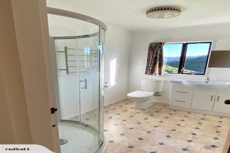 Photo of property in 117 Stratton Street, Normandale, Lower Hutt, 5010