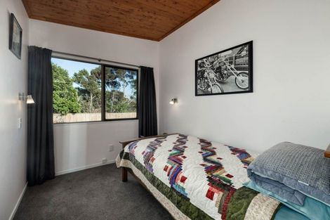 Photo of property in 2 Arabella Road, Opua, 0200