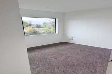 Photo of property in 103r Glengarry Road, Glen Eden, Auckland, 0602