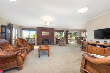 Photo of property in 74 Millbrook Road, Henderson, Auckland, 0612