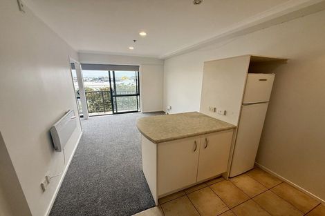 Photo of property in The Rennaissance, 2b/18 Ronwood Avenue, Manukau, Auckland, 2104