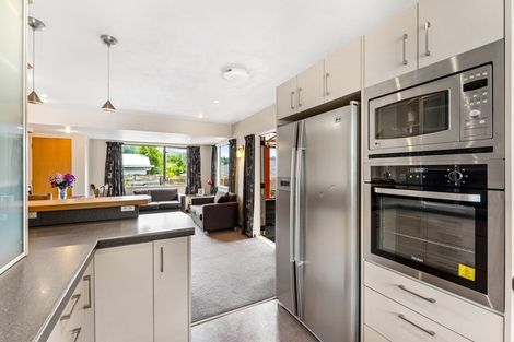 Photo of property in 17 Zeala Grove, Stokes Valley, Lower Hutt, 5019