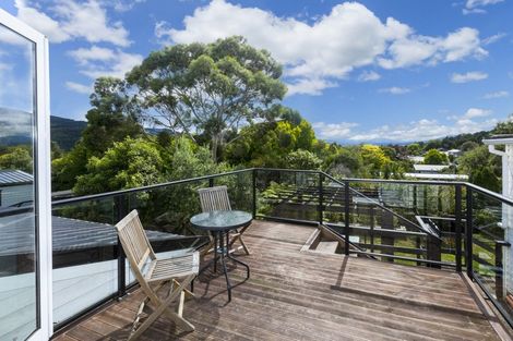 Photo of property in 44 Dowling Grove, Silverstream, Upper Hutt, 5019