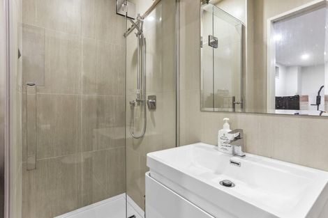 Photo of property in 74e Langana Avenue, Browns Bay, Auckland, 0630