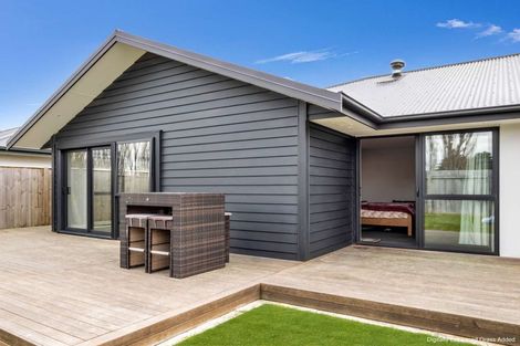 Photo of property in 44 Freedom Drive, Kelvin Grove, Palmerston North, 4414