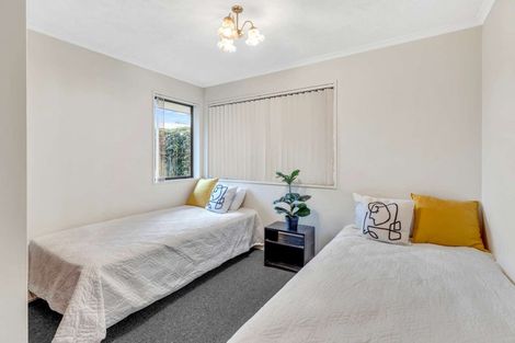 Photo of property in 3 Caroline Crescent, Highbury, Palmerston North, 4412