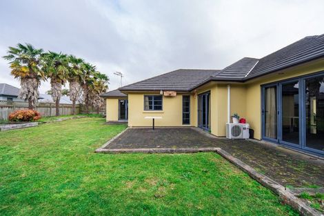 Photo of property in 57 Cairns Crescent, Rototuna, Hamilton, 3210
