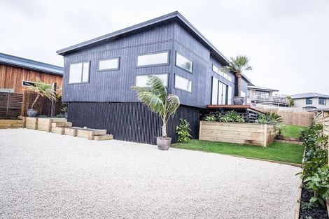 Photo of property in 2 Fantail Way, Whiritoa, Whangamata, 3691