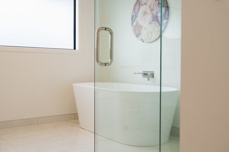 Photo of property in 18 Caledonia Drive, Mosgiel, 9024