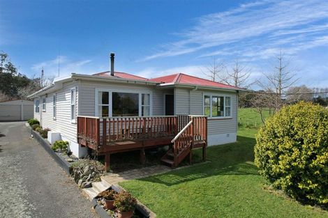 Photo of property in 286 Kawiu Road, Levin, 5510